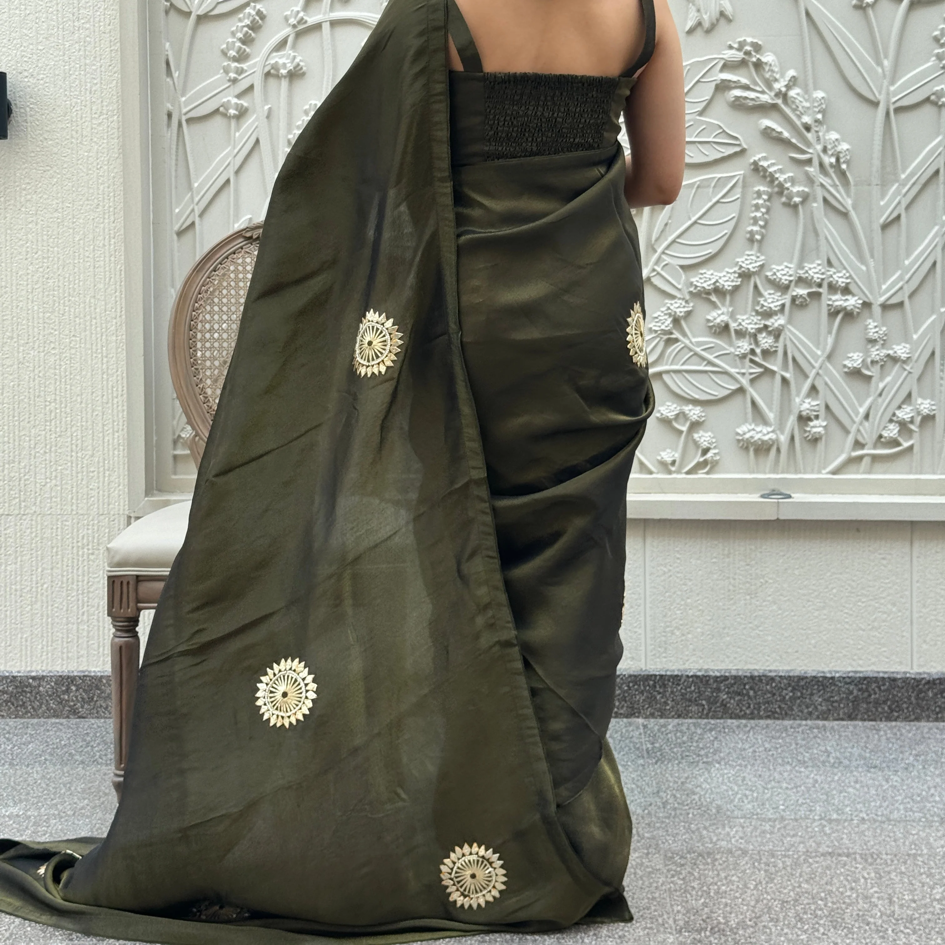 Noir Tissue Saree - Woolfily