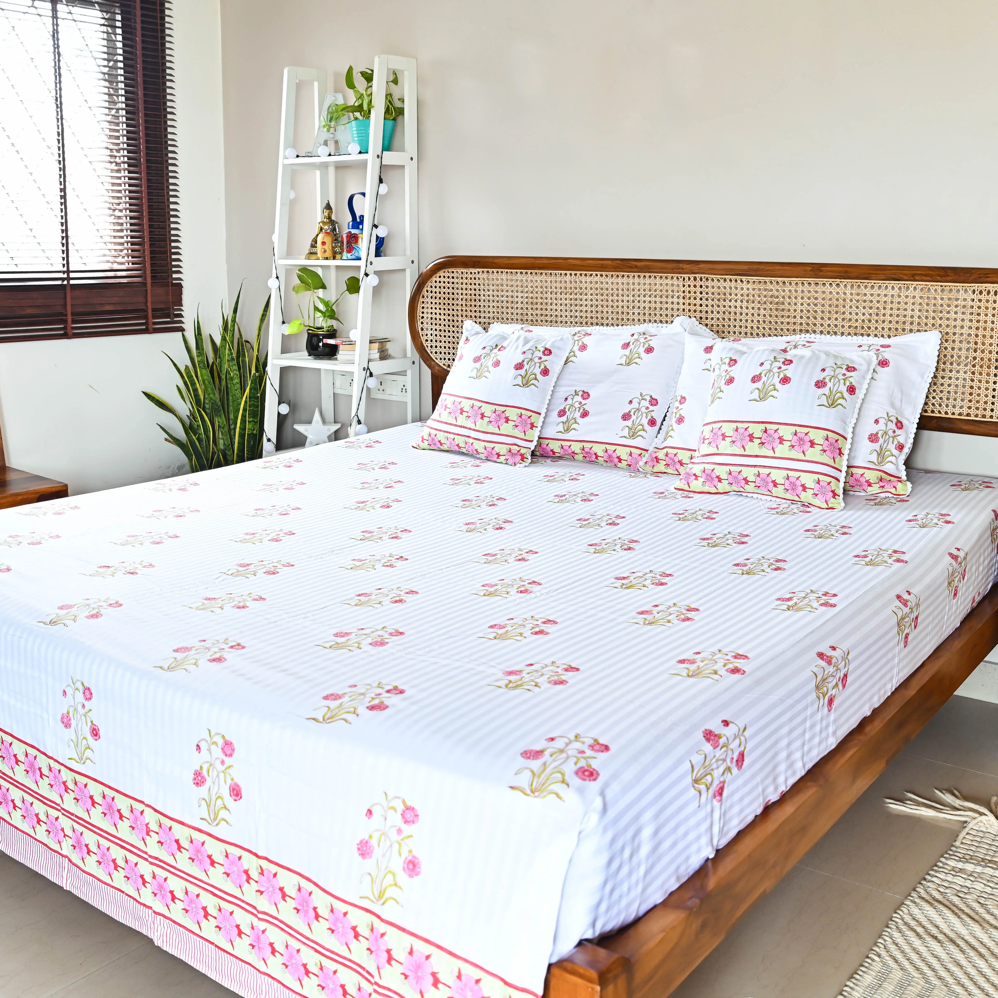 Bunaai Serene Handblock Printed Bedsheet - Woolfily