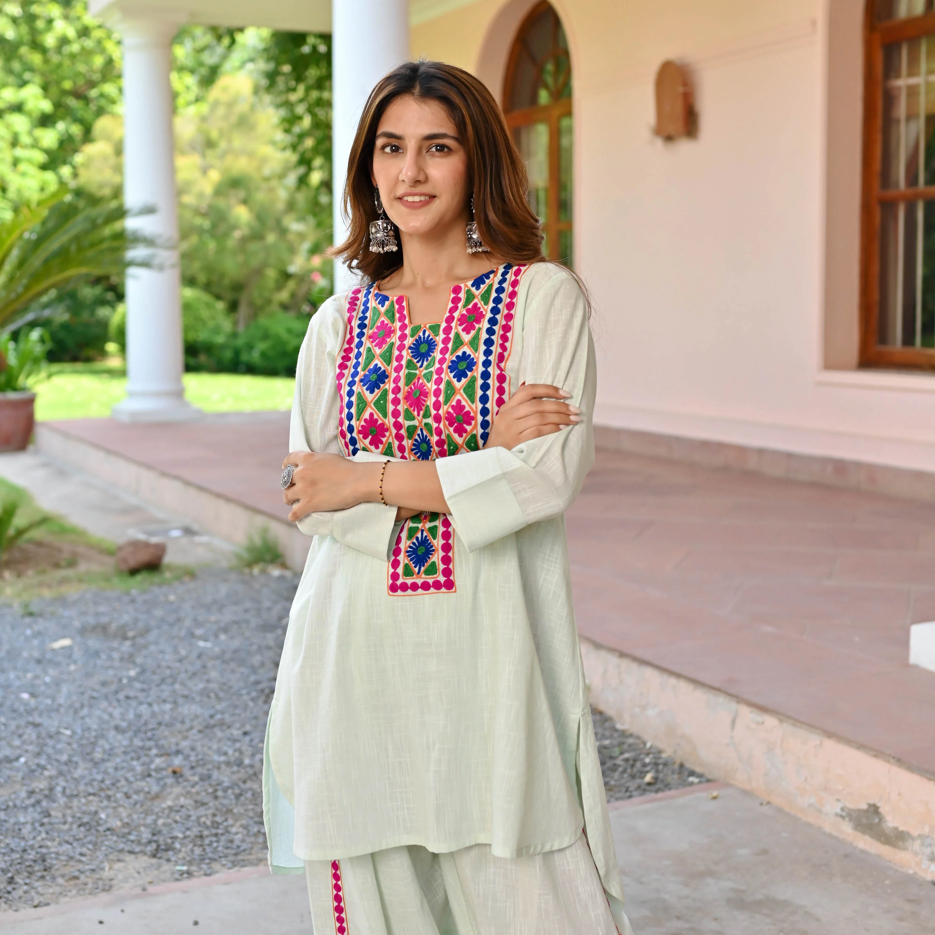 Mink Aari Work Kurta Pants - Woolfily