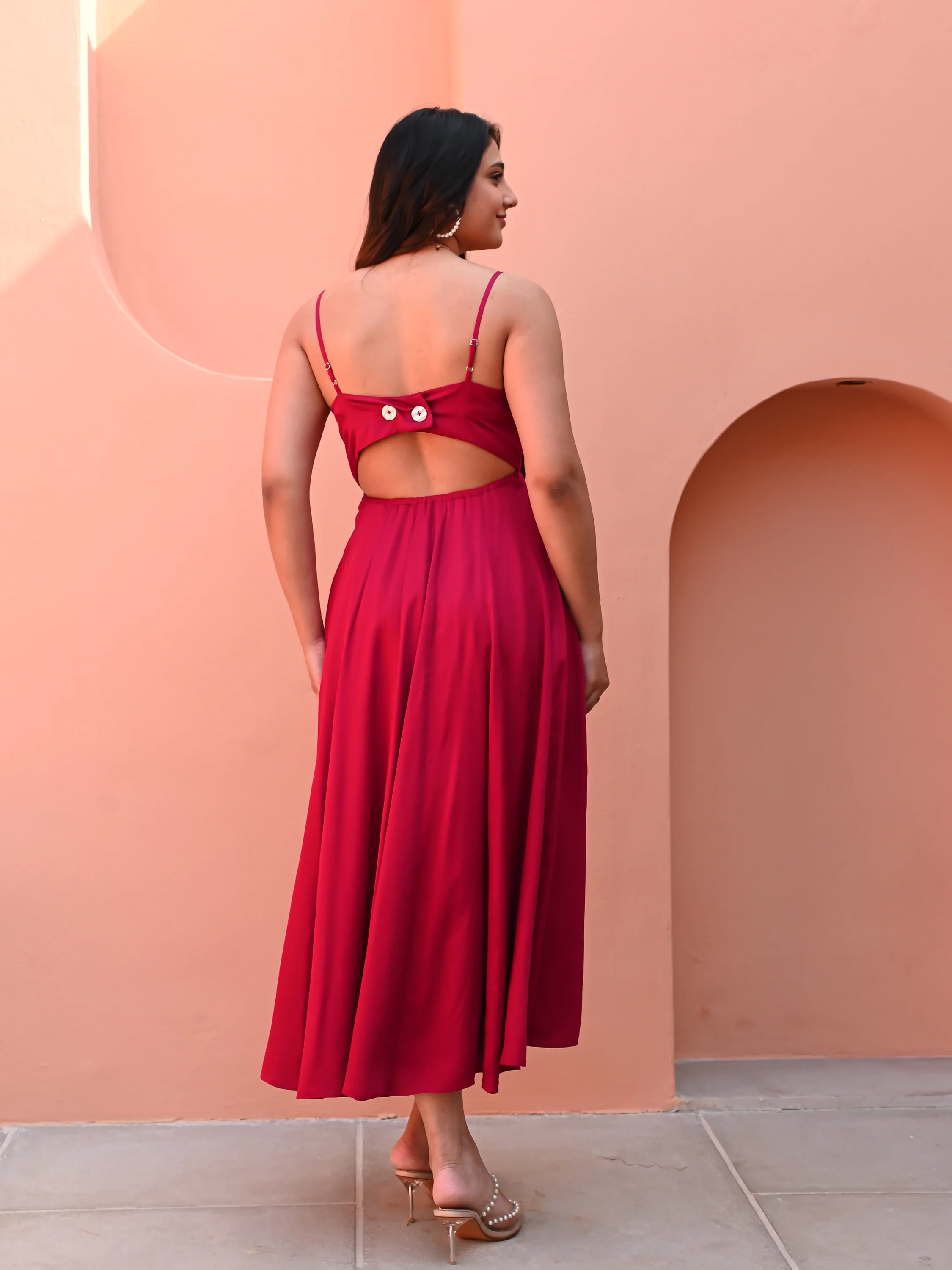Elegant Maroon Evening Dress - Woolfily