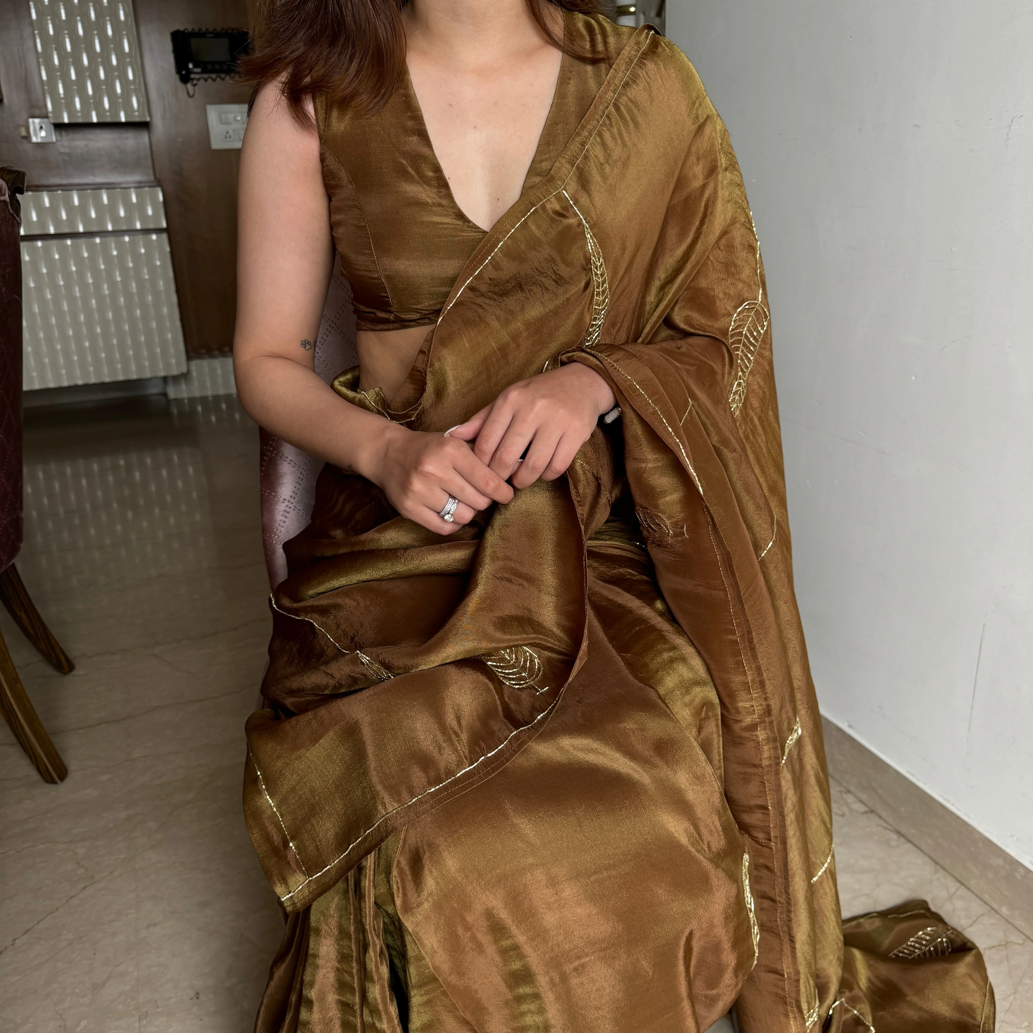 Paisley Embroidered Tissue Saree - Woolfily