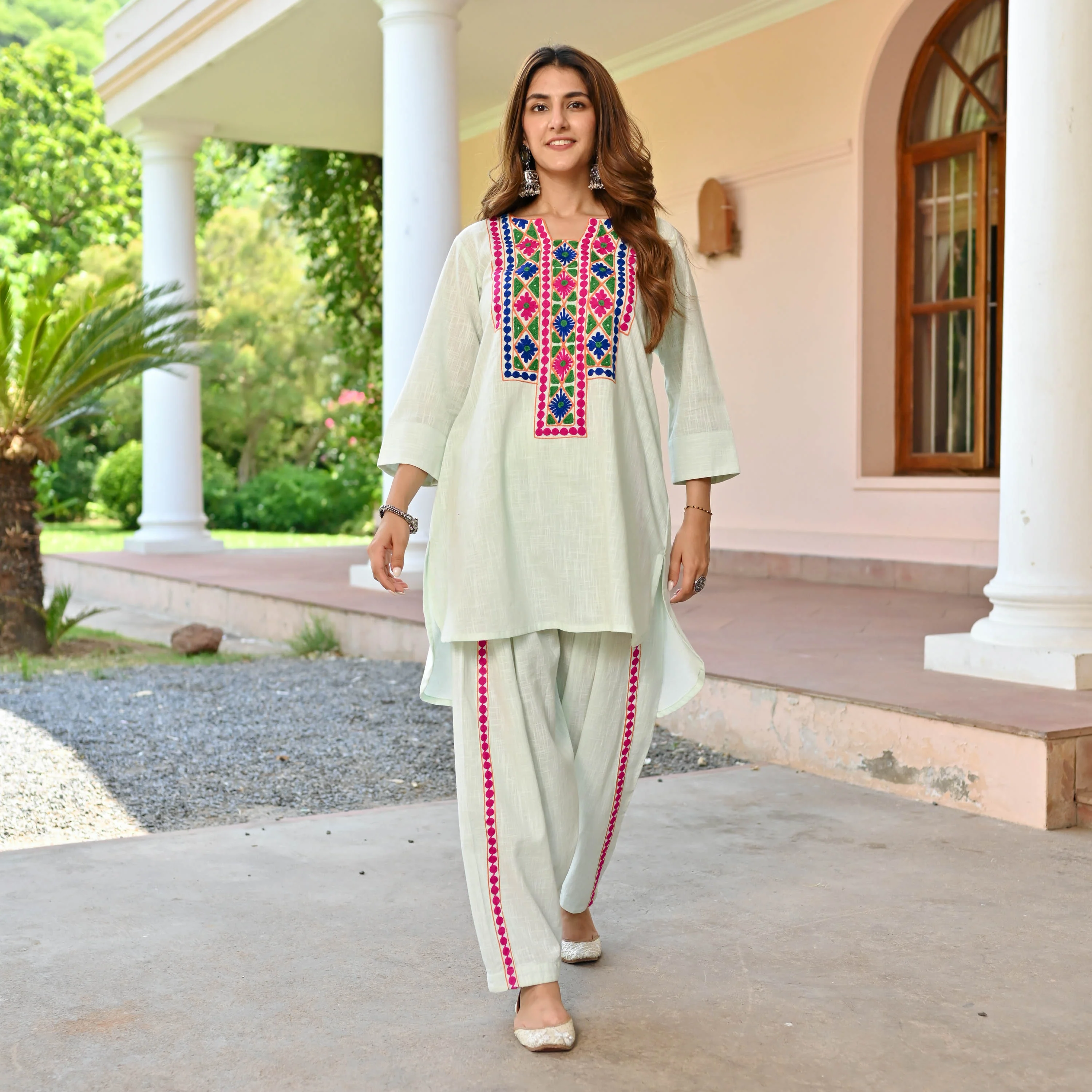 Mink Aari Work Kurta Pants - Woolfily