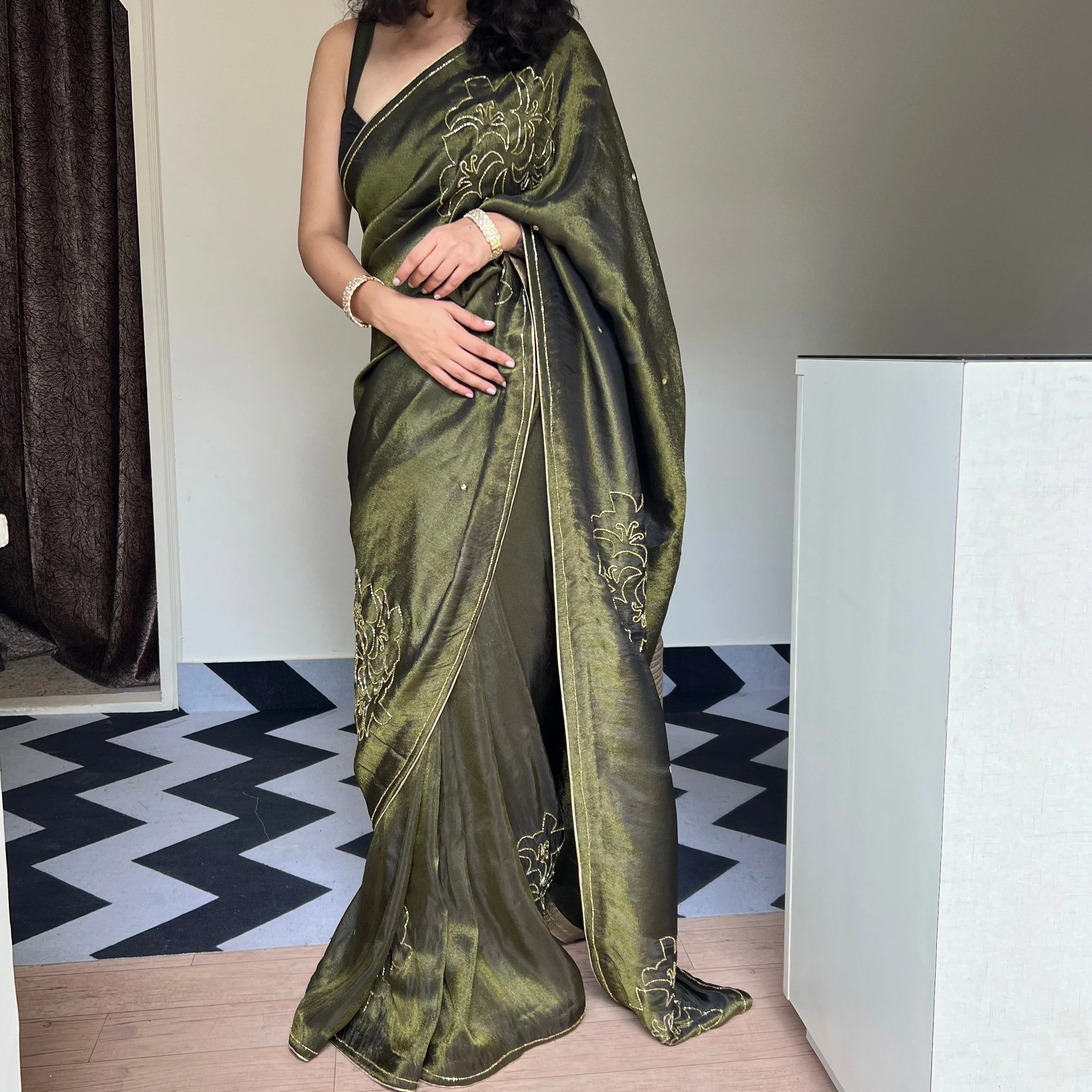 Charcoal Charm Saree - Woolfily