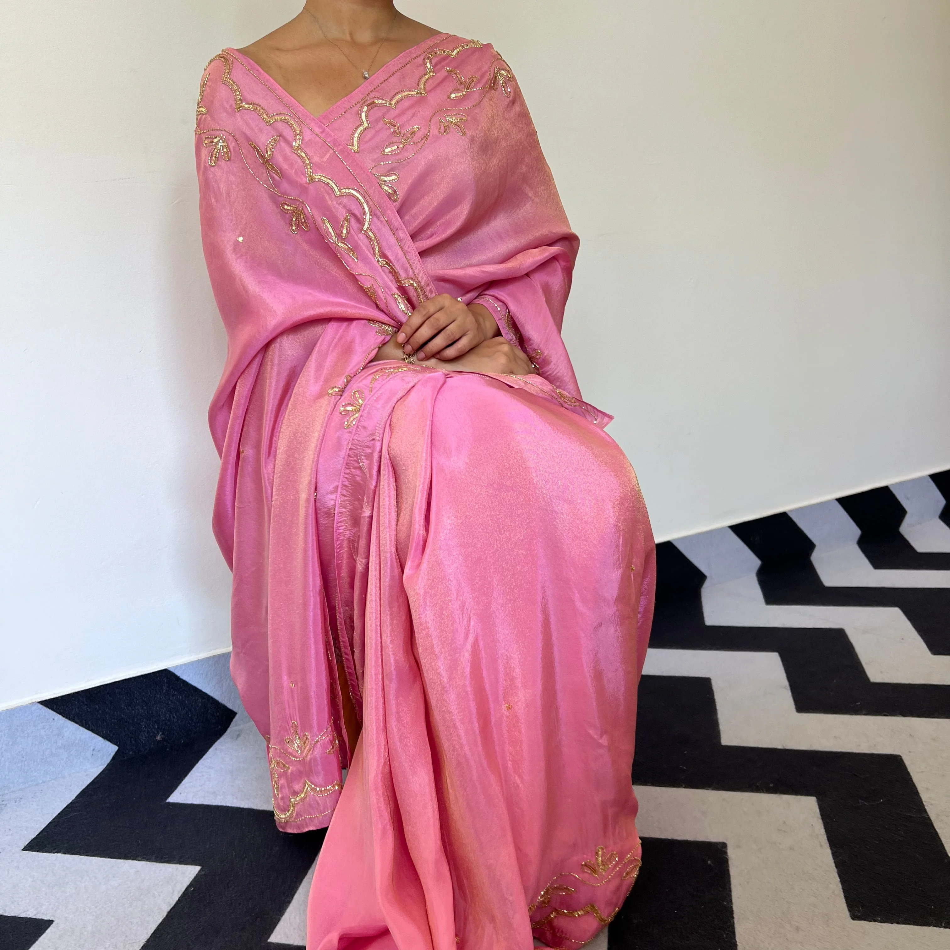 Rosy Salmon Tissue Saree - Woolfily