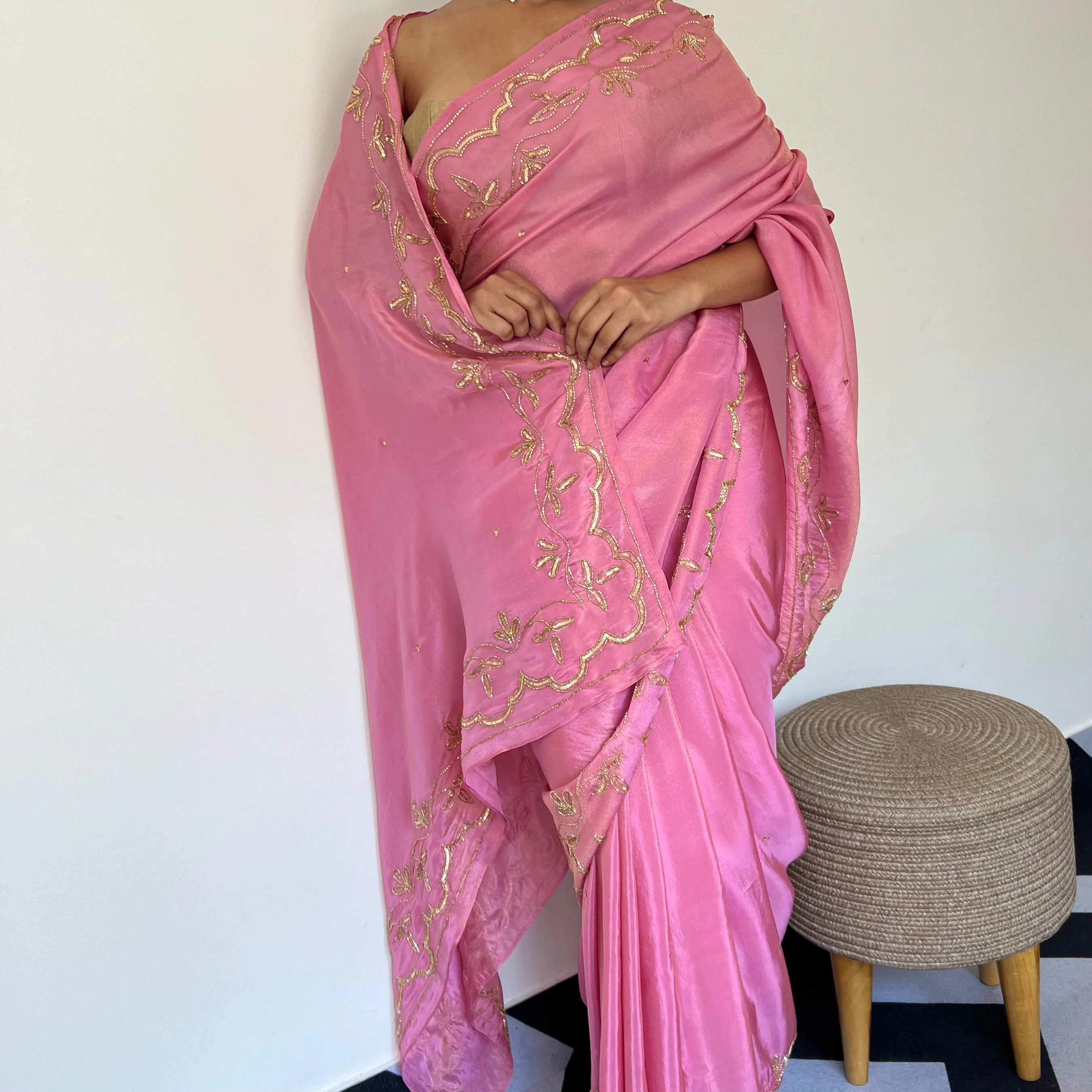 Rosy Salmon Tissue Saree - Woolfily
