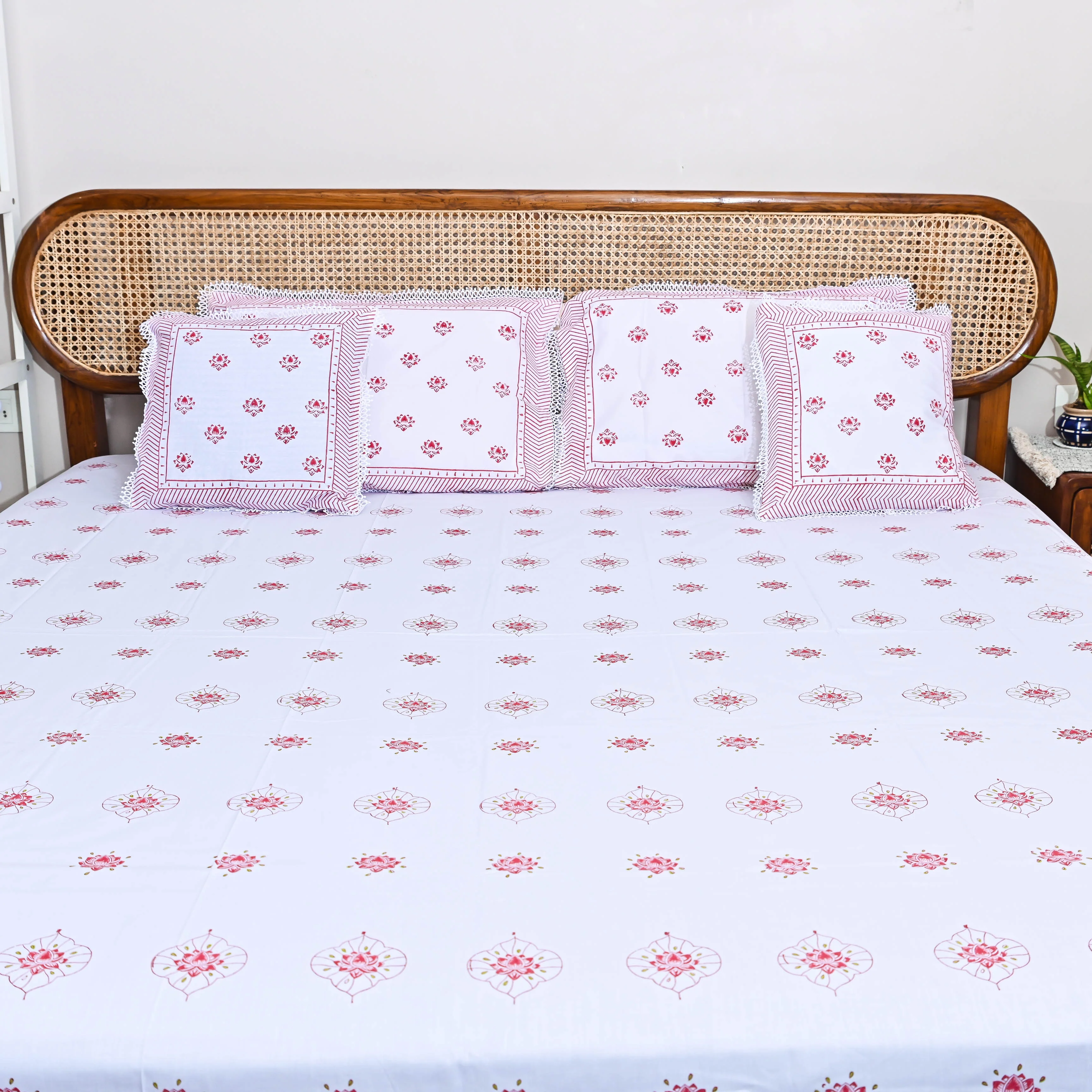 Bunaai Superline Handblock Printed Bedsheet - Woolfily