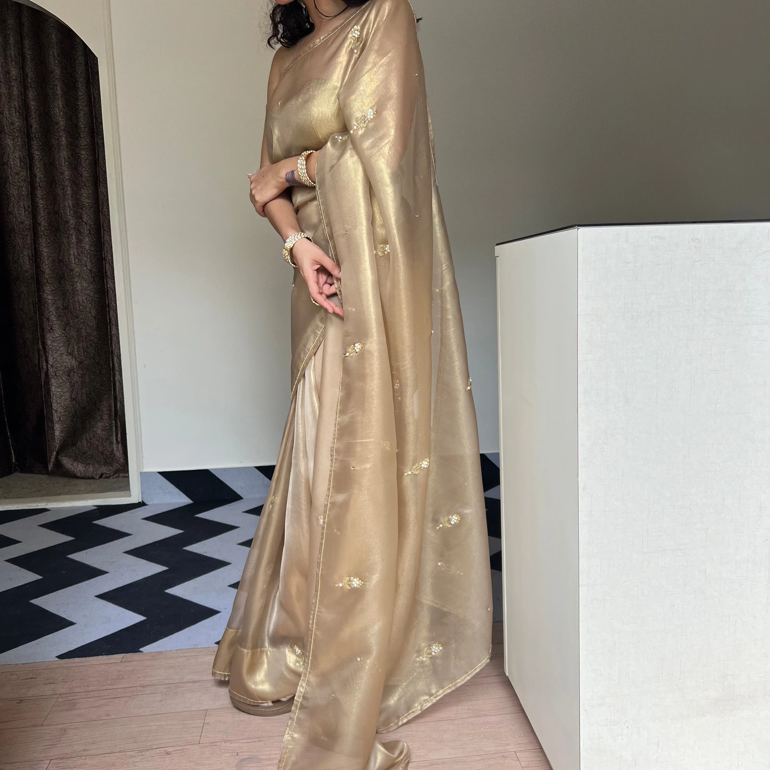 Gold Glamour Saree - Woolfily