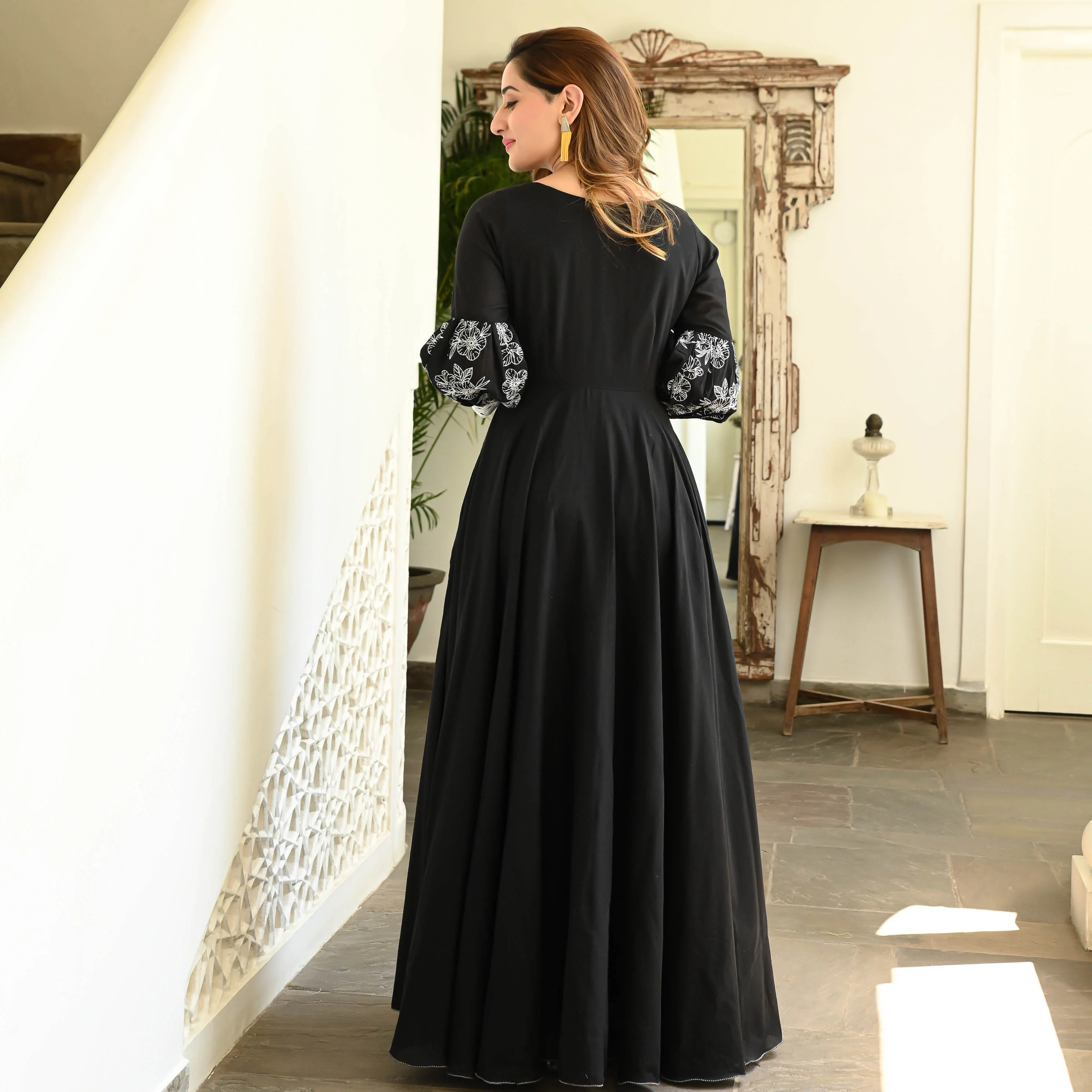 Bunaai BLACK IRISH EMBROIDERED COTTON DRESS - Woolfily