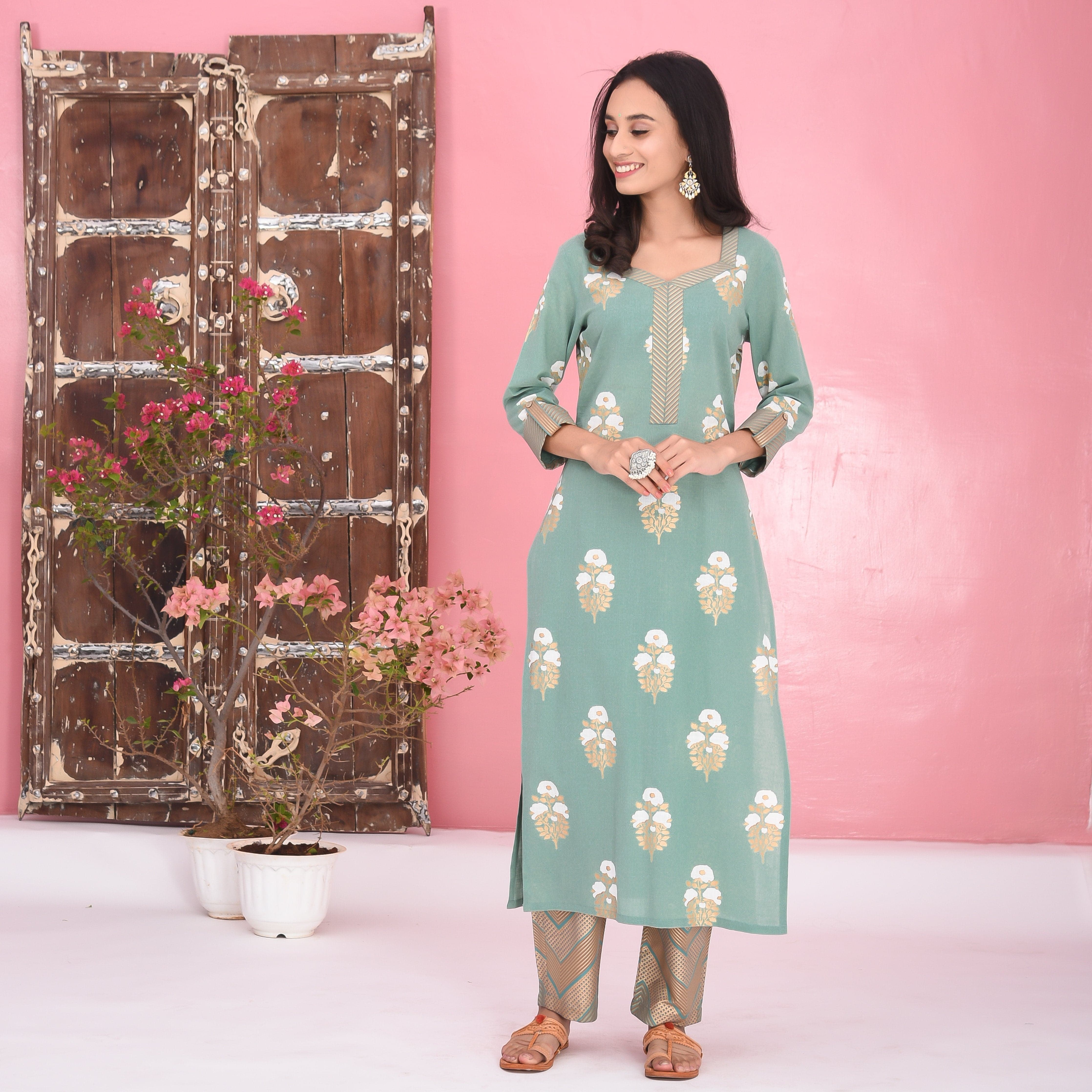 Bunaai Stripes Floral Cotton Kurta Set - Woolfily